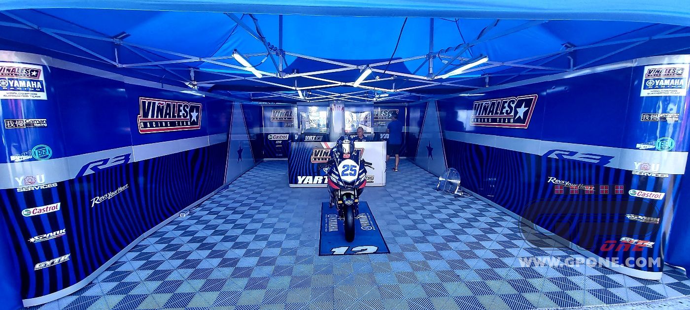 SBK, L’équipe de Vinales a exposé la Yamaha R3 à la mémoire de Dean Berta