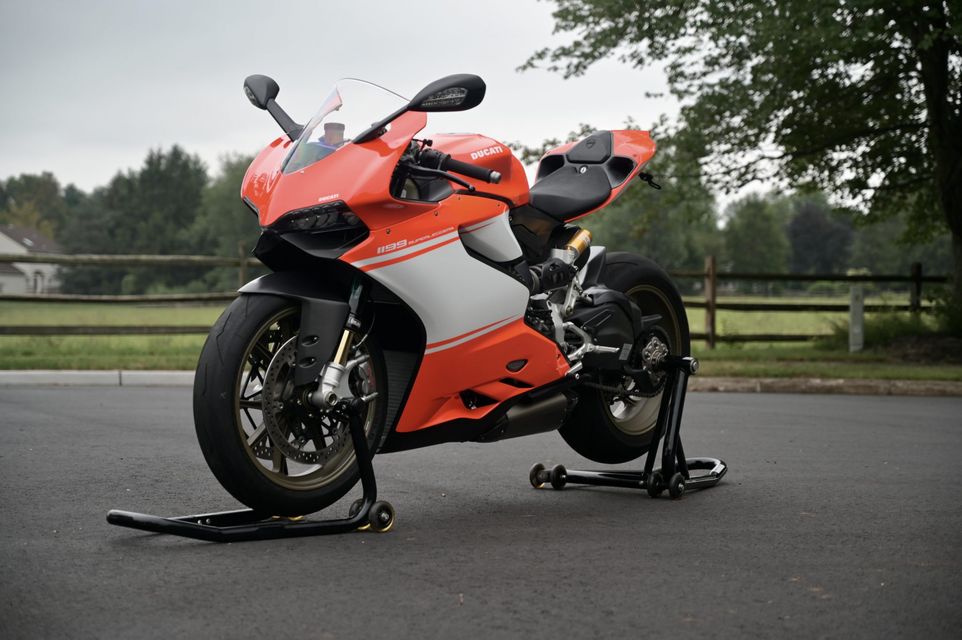 Utilisé pour quelques-uns: Ducati 1199 Superleggera avec 500 miles aux enchères
