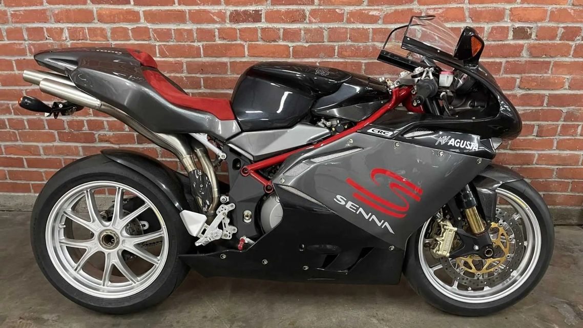 MV Agusta F4 1000 Senna : une des 300 unités mise aux enchères