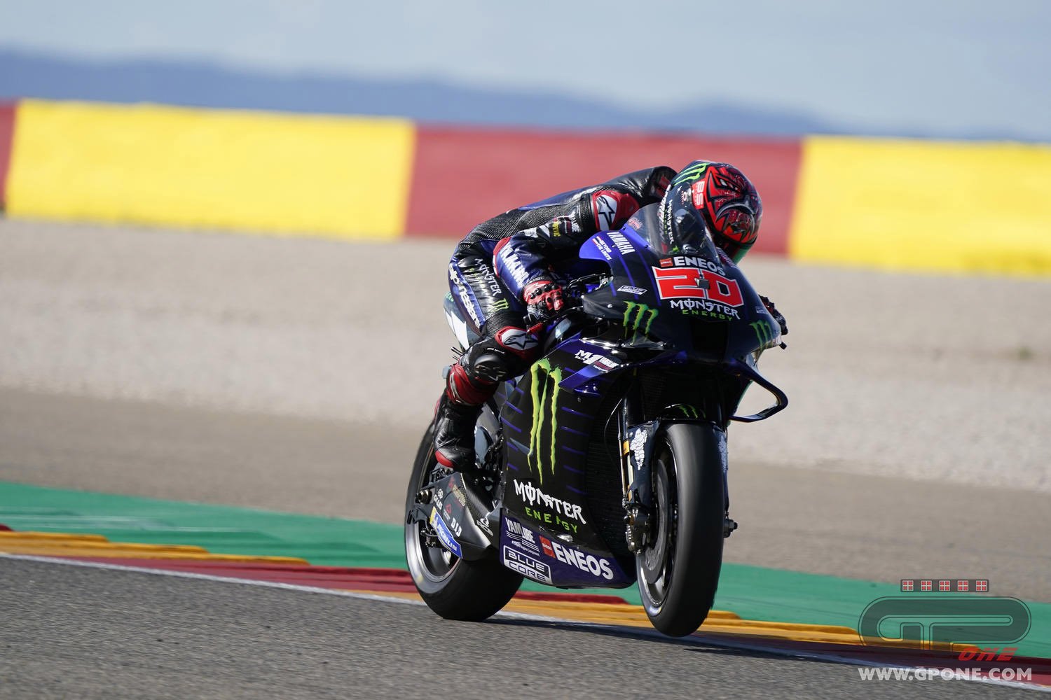 MotoGP, Quartararo répond à Ducati et Aprilia : 1er en FP3 à Aragon.  Les chutes de Marquez
