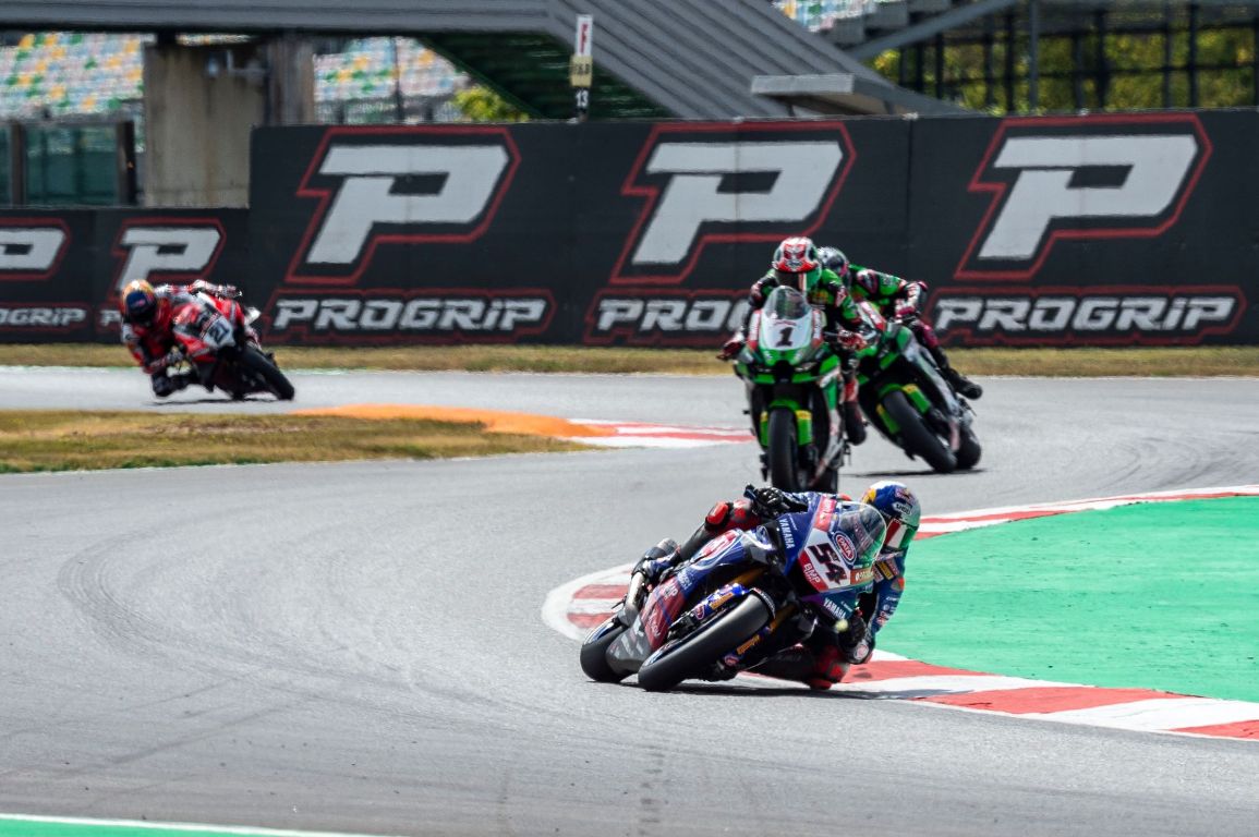 SBK, Razgatlioglu a battu Rea en Superpole Race avec un dépassement de chef-d’œuvre