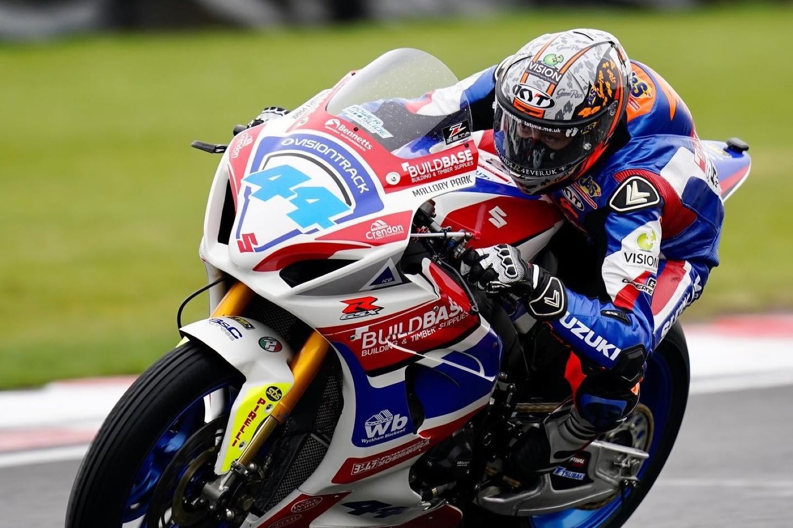 SBK, BSB : Gino Rea ramène Suzuki à la victoire, O’Halloran-Mackenzie à égalité de points