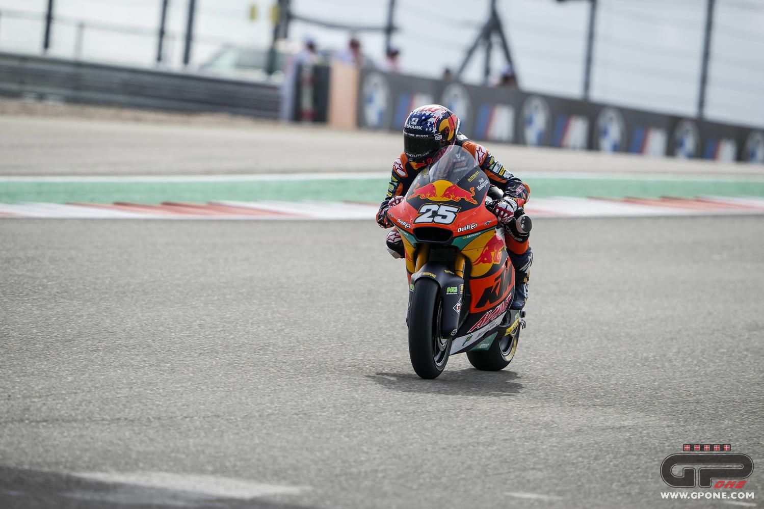 Moto2, Austin : Fernandez gagne et Gardner tombe sur le podium Diggia et Bezzecchi