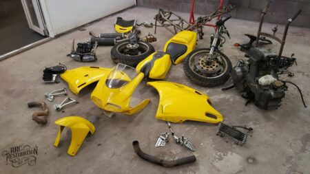 Restauration Ducati 916 : quand la Superbike a besoin de se faire chouchouter