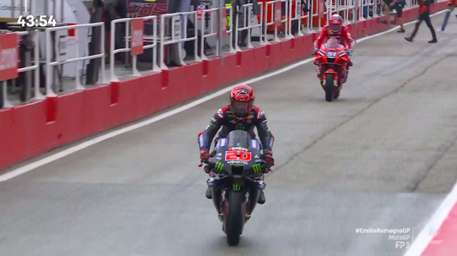 MotoGP: Zarco fa il vuoto sul bagnato in FP1 a Misano: Marquez 2°, cade Bagnaia