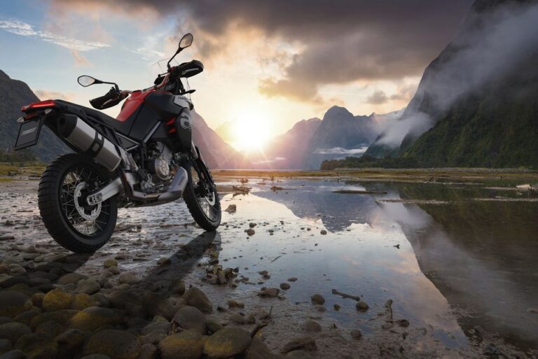 Aprilia Touareg 660 : prix et coloris dévoilés.  Aller aux réservations
