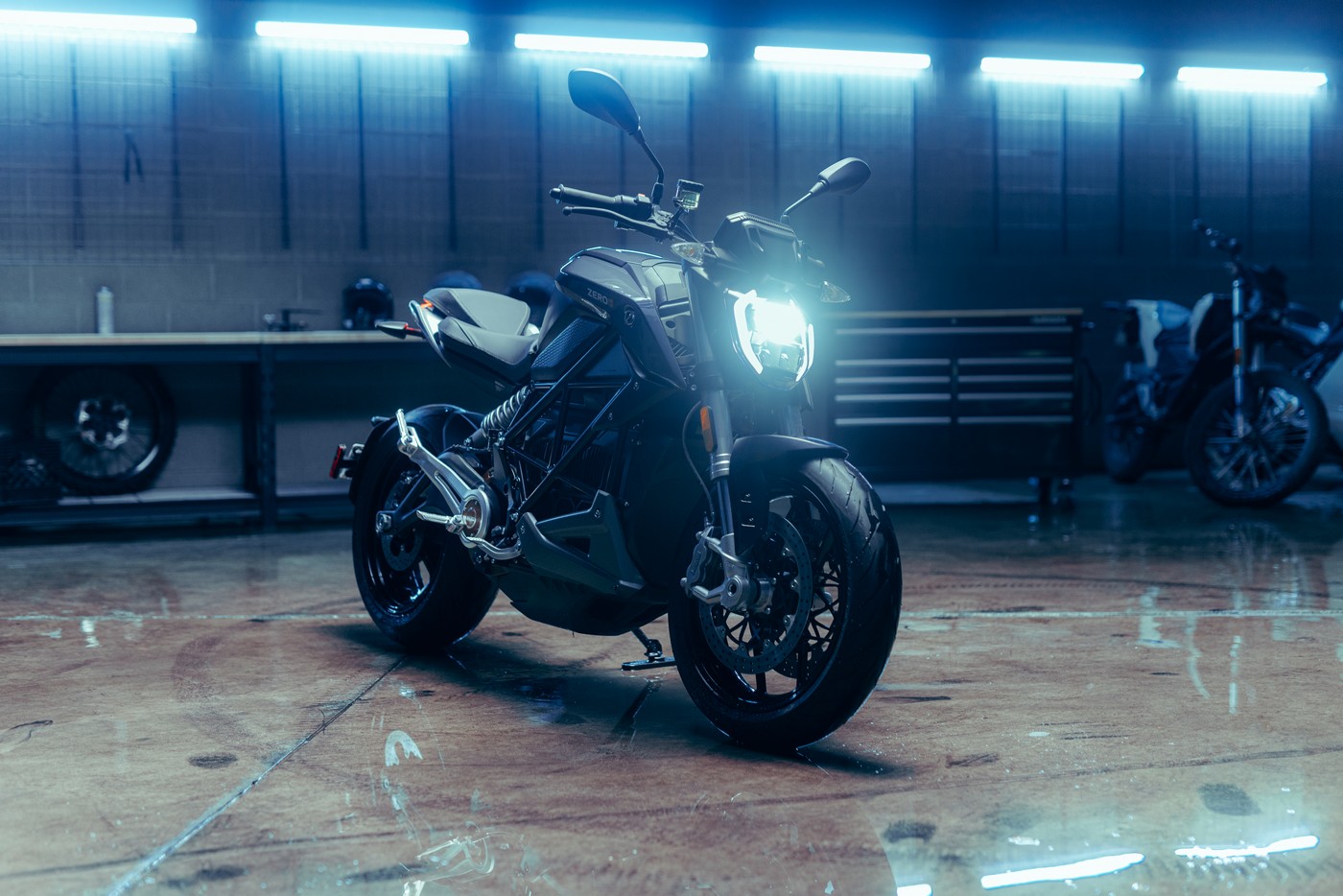 Zero SR 2022 : l’e-naked qui apporte toute l’actualité de la marque américaine