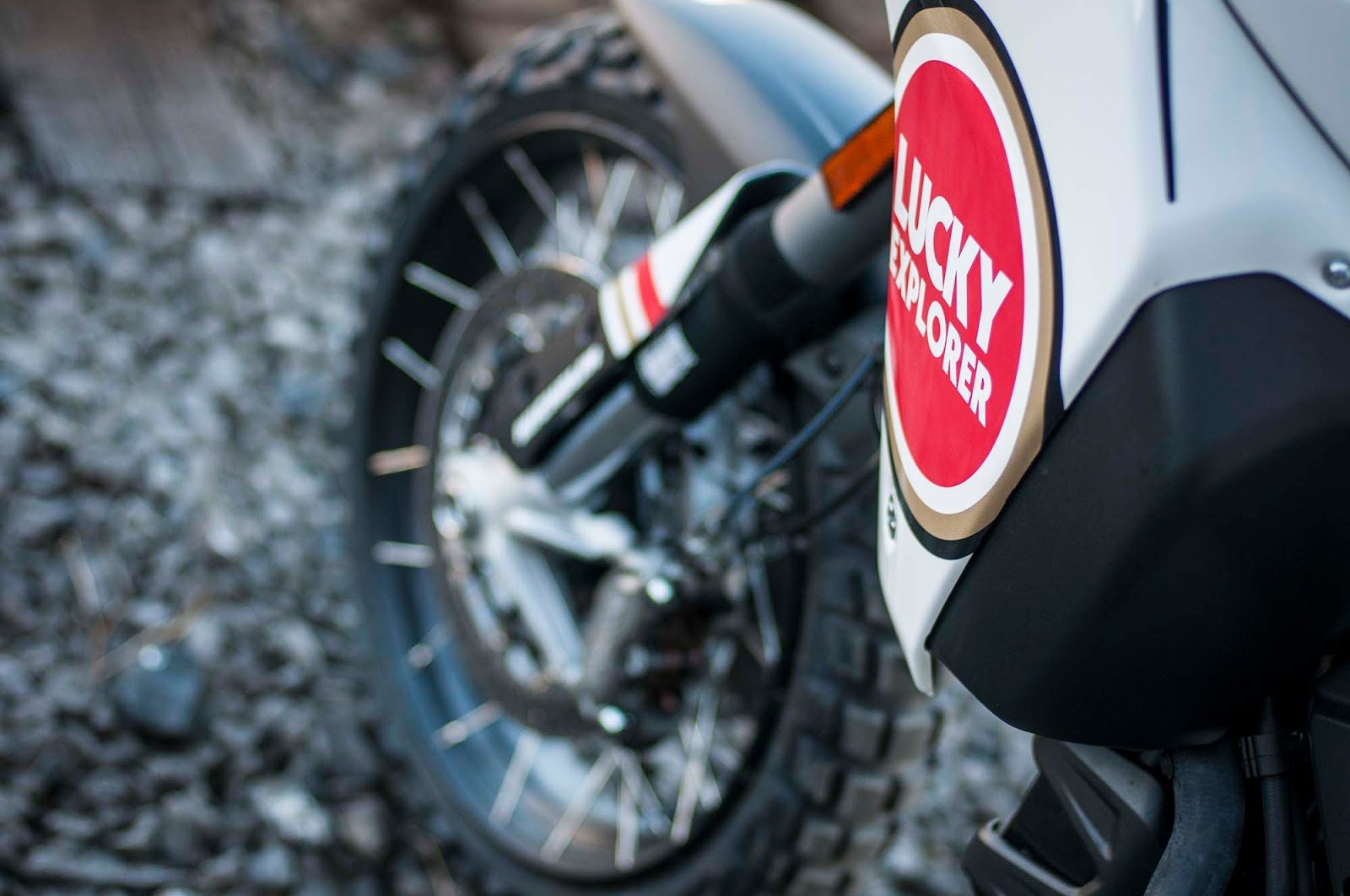 MV Agusta Lucky Explorer 950 : tous les indices mènent à l’Eicma 2021