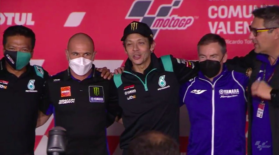 MotoGP: Rossi: "Ora spero che Honda cambi idea e mi regali la 500 del primo titolo"