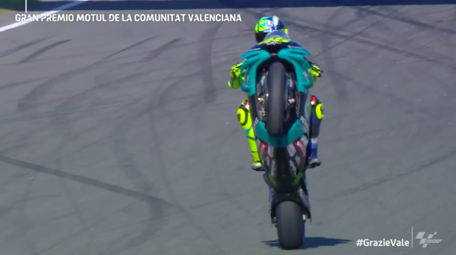 MotoGP: Bagnaia: Che Spettacolo! Tripletta Ducati, Valencia si inchina a Rossi