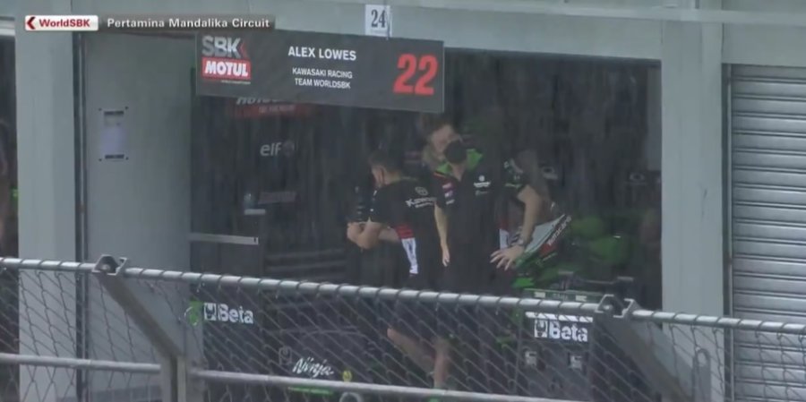 SBK: Gara 2: Rea batte Redding dopo un duello stellare sul bagnato, 4° Toprak