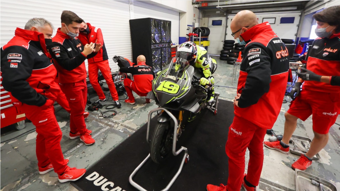 SBK, Foti : « Bautista a trouvé la Ducati V4 avec le même caractère qu’en 2019 »