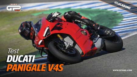 Test vidéo Ducati Panigale V4S 2022 : l'obsession de la perfection