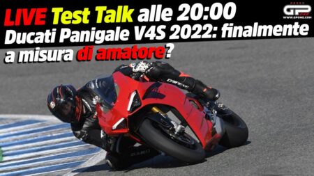 LIVE Test Talk à 20h00 - Ducati Panigale V4S 2022 : enfin adaptée aux amateurs ?
