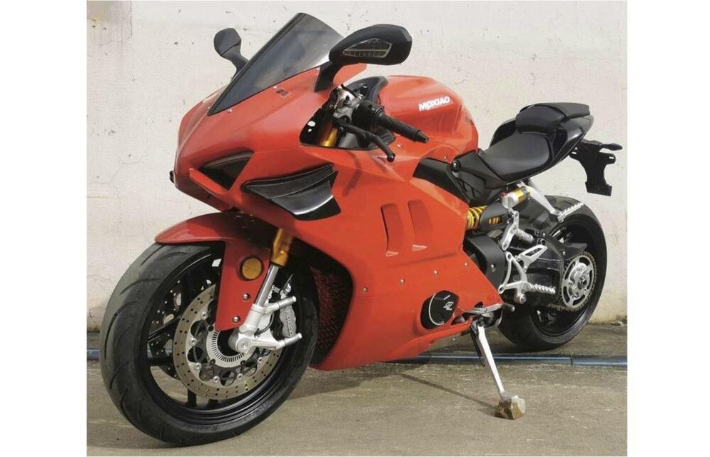 Les clones de Ducati Panigale V4 et Streetfighter V4 arrivent de Chine
