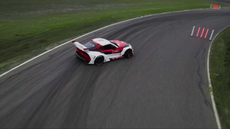 Toyota Supra et conduite autonome : le bon logiciel pour faire des franchissements !