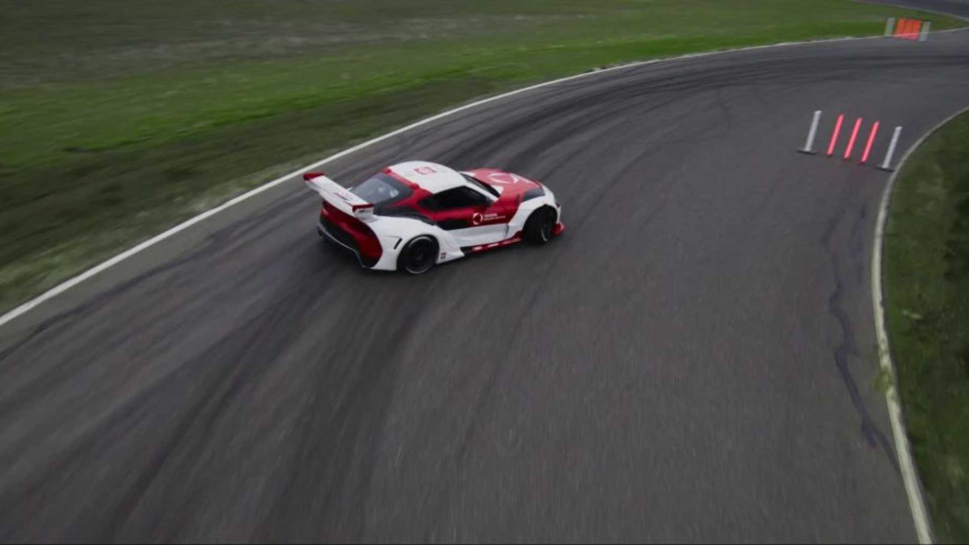 Toyota Supra et conduite autonome : le bon logiciel pour faire des franchissements !