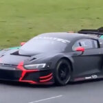 VIDEO - Valentino débute sa carrière de pilote : essais à Magny-Cours