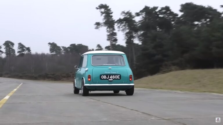 Moteur Tesla 300cv sur une Mini 67 ?  Silence... monstrueux !