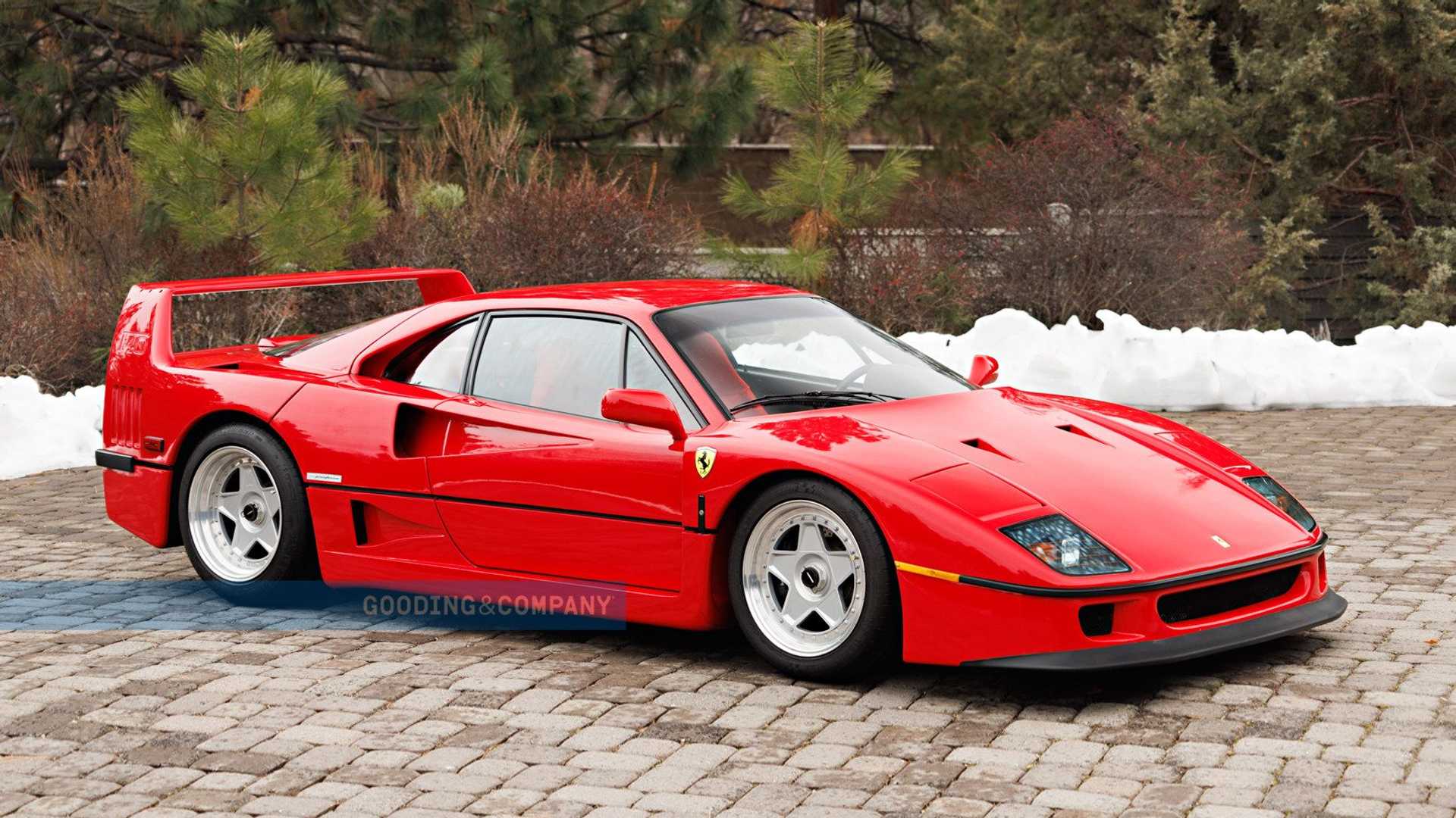 Enchères vertigineuses : une Ferrari F40 à vendre avec seulement 5 843 km