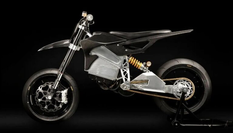 Axiis Liion : la supermotard au couple de camion et au poids plume