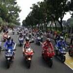 Jakarta devient fou pour le MotoGP : défilé présidentiel pour les pilotes