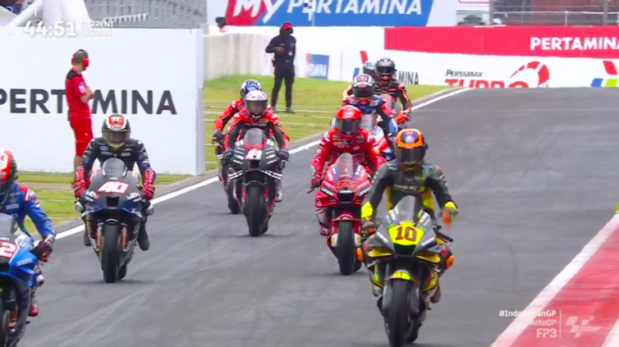 MotoGP: Marquez vola nella FP3 bagnata di Mandalika, ma è in Q1 con Bagnaia