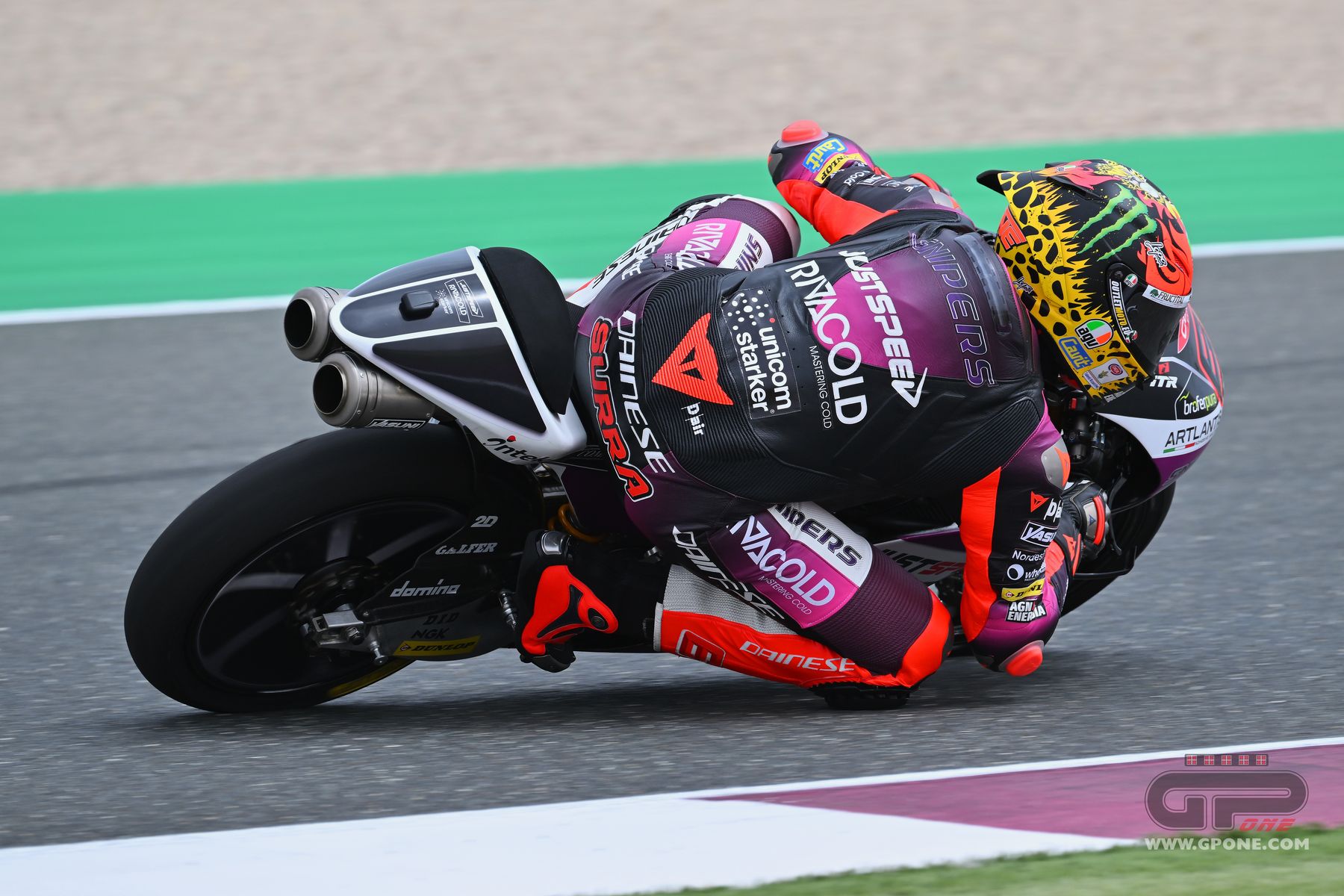 Surra 1er en FP1 Moto3 à Mandalika, les quatre premiers pilotes en un dixième