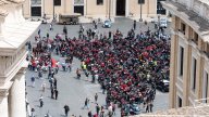 Moto - Galerie : Ducati en procession à Rome et dans d'autres villes pour 'WeRideAsOne'