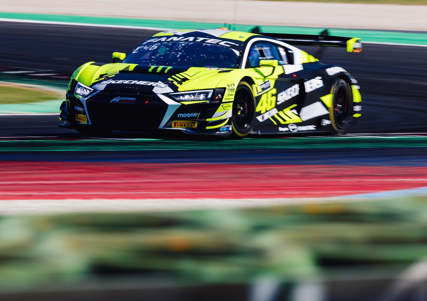 Misano amaro pour Rossi: accident dans la voie des stands et abandon pour l’Audi 46
