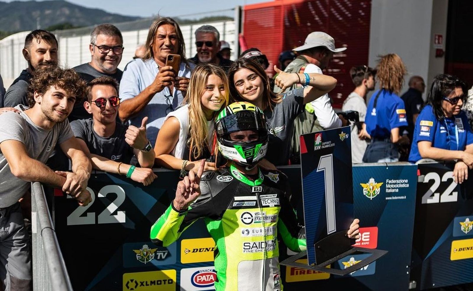 SBK, La consécration de Carnevali : chasse au trône en CIV SS300