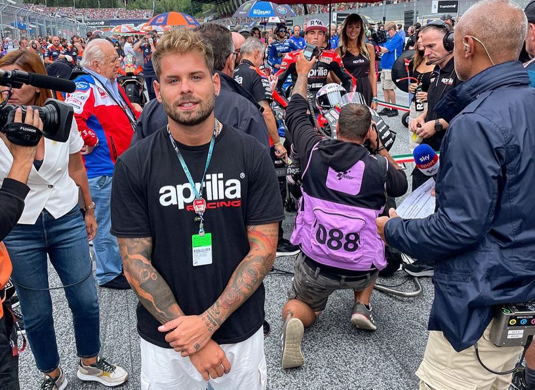Alessandro Delbianco pattes “C’est bien d’être un invité Aprilia mais j’aimerais courir”