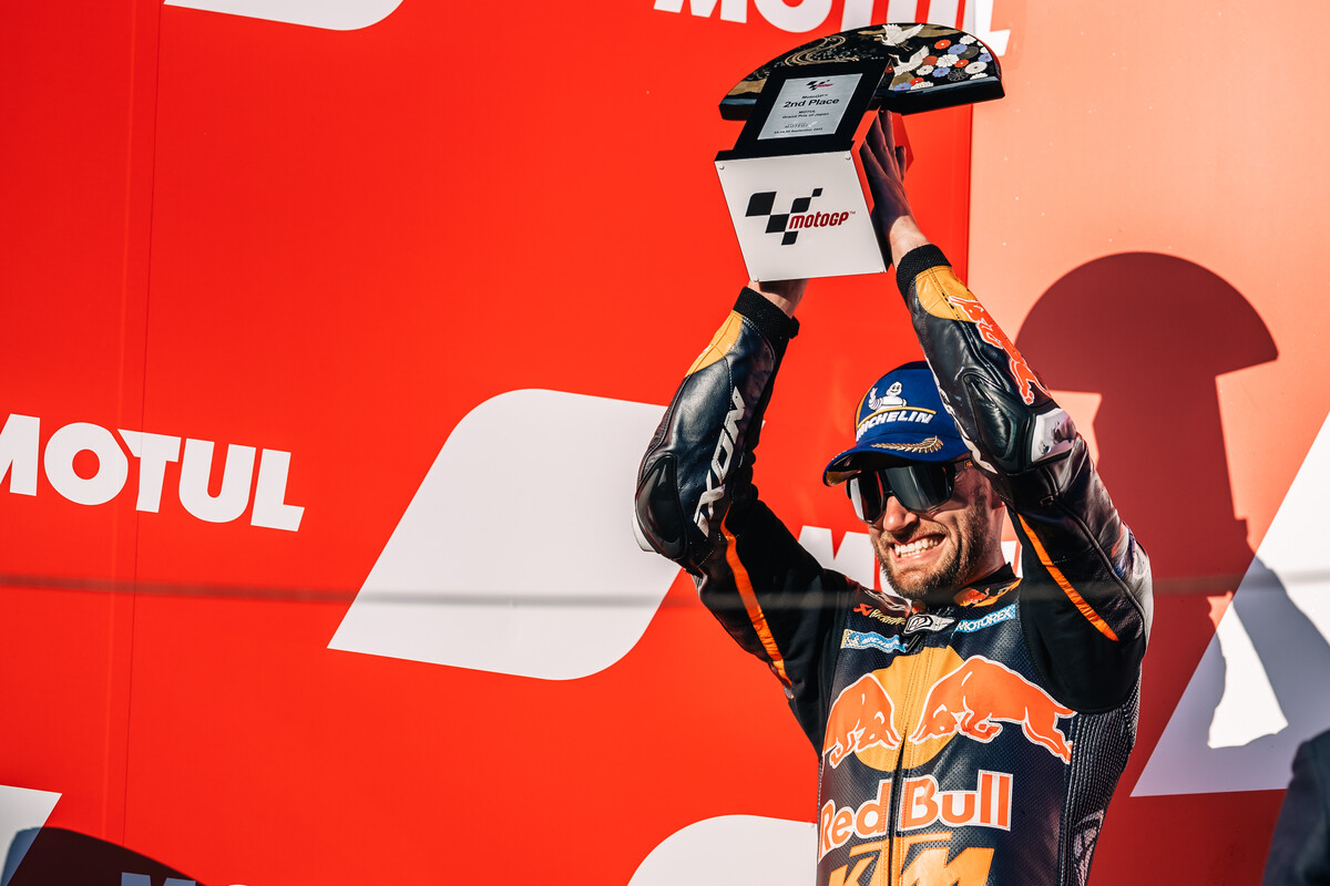 Brad Binder ramène KTM à la surface: quel match de 23 avec Jack Miller