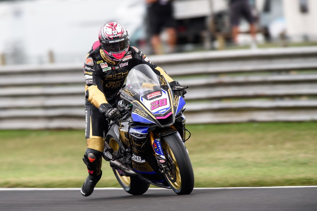 Brad Ray gagne à nouveau, des jeux faits pour le British Superbike Showdown