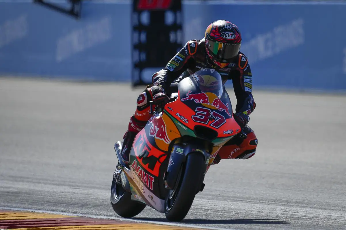 Moto2 Aragon: Augusto Fernandez en pole, Vietti en difficulté