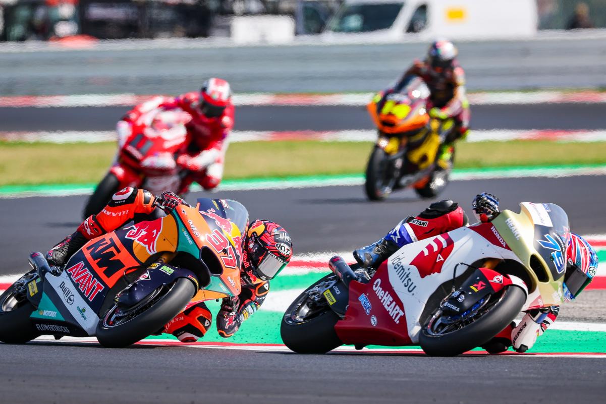 Moto2 : Ogura joue à domicile, sept points pour raccrocher Fernandez
