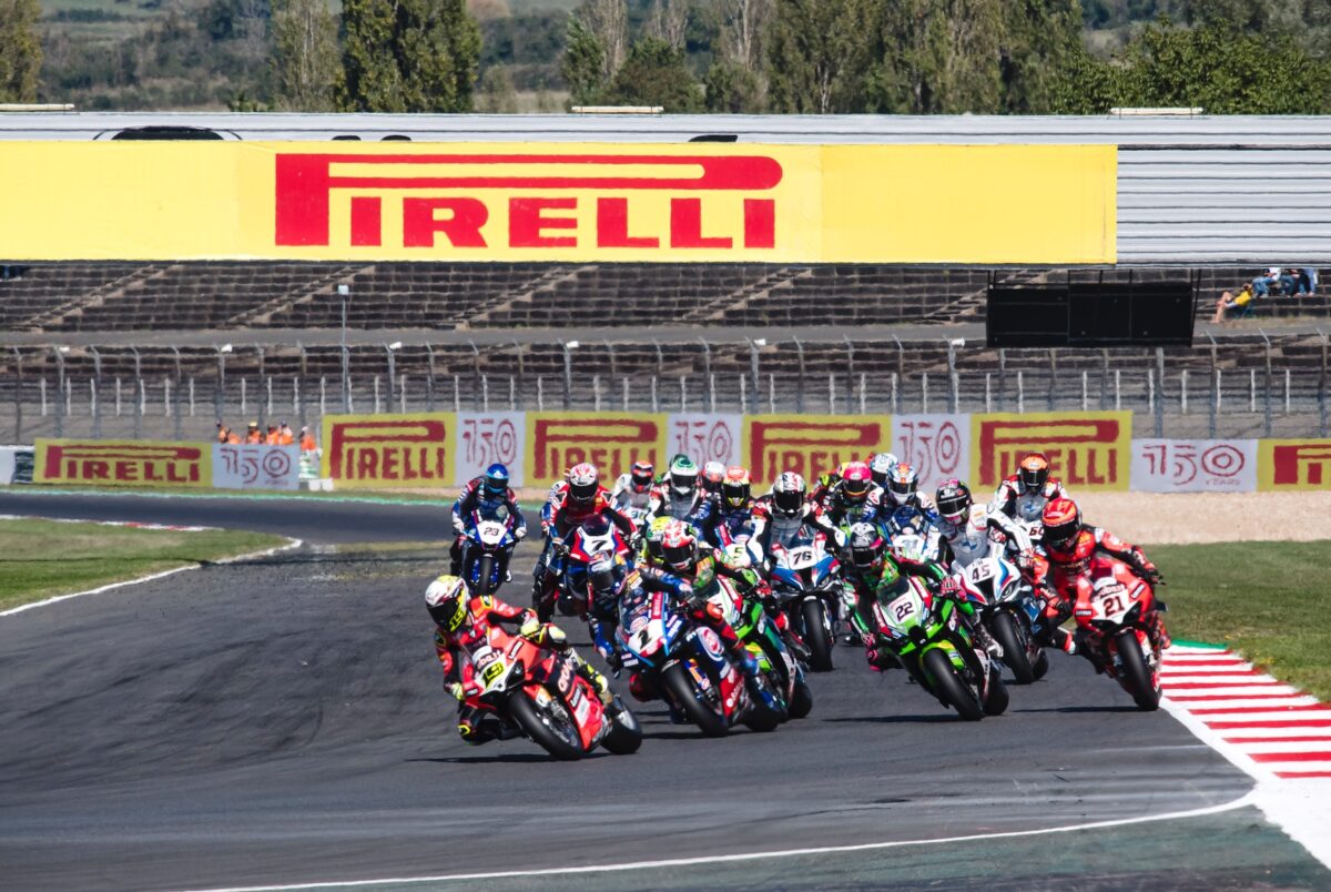 Superbike : Pirelli place la barre plus haut avec l’évolution de la B800 qui a fait ses débuts