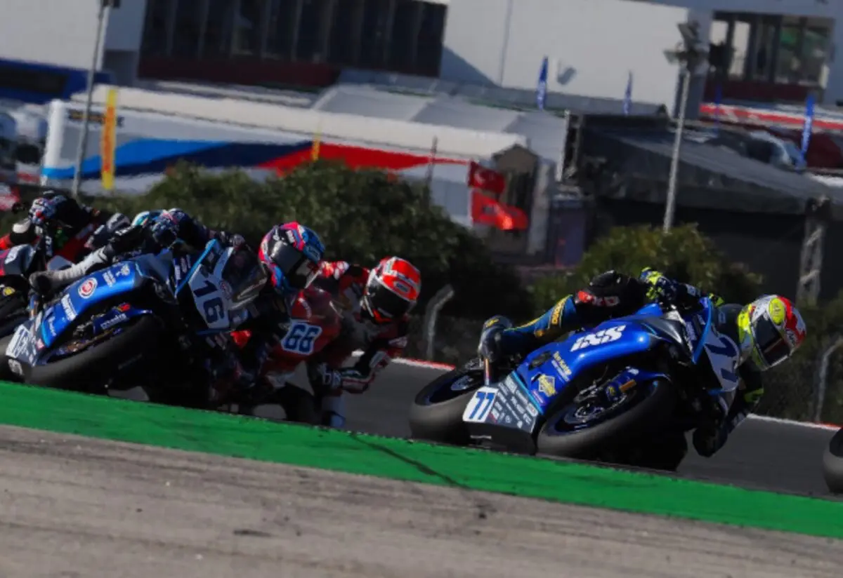 Supersport Portimão: Dominique Aegerter faz 13 na luta furiosa