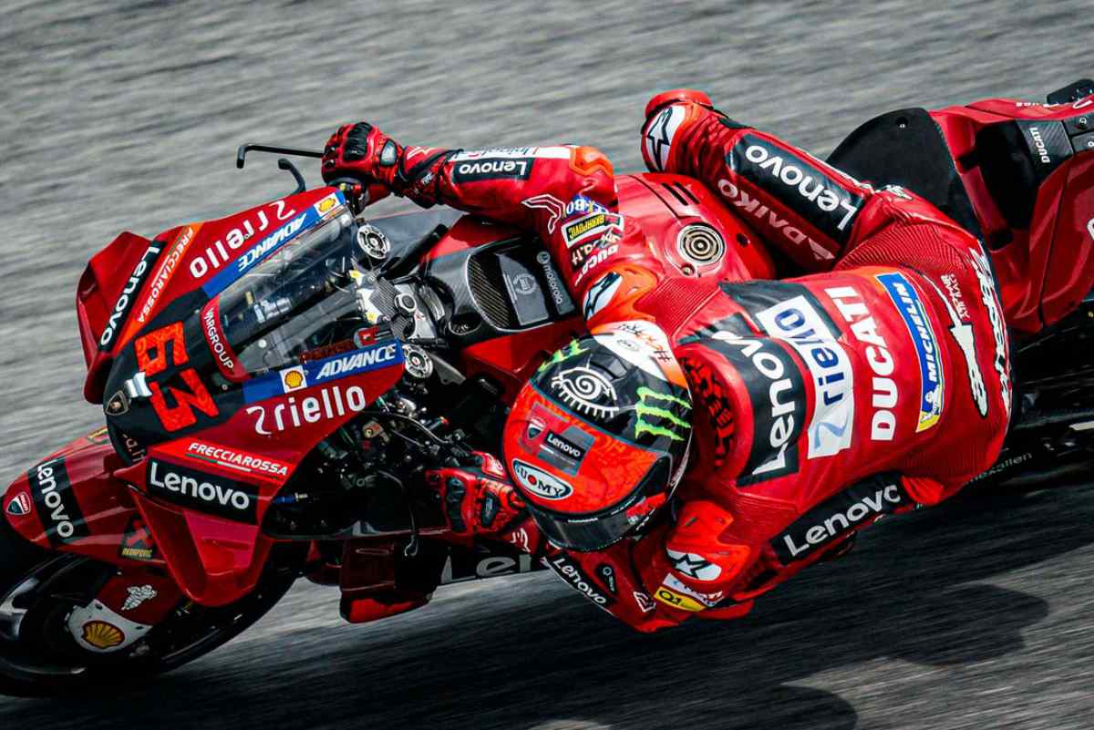 LIVE MotoGP Malaisie 2022 : course en direct en temps réel, super départ de Bagnaia