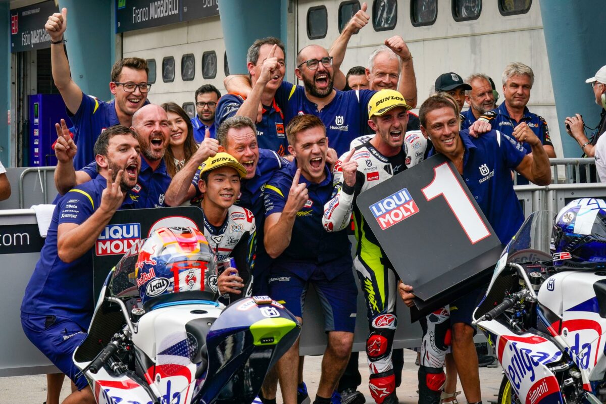 Double McPhee et Sasaki en Moto3 : Max Biaggi sort de la scène avec fierté