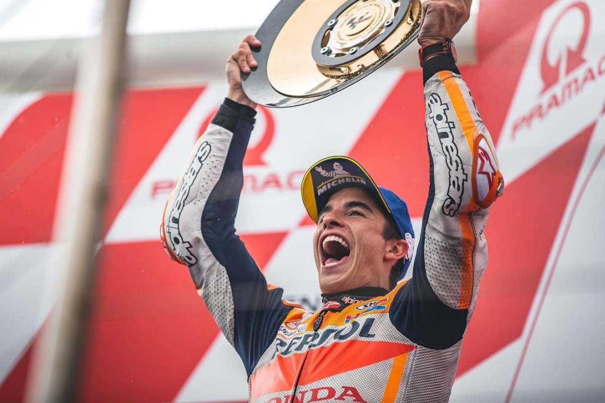 MotoGP、マルク・マルケス：バレンティーノ・ロッシのブーイングから拍手まで