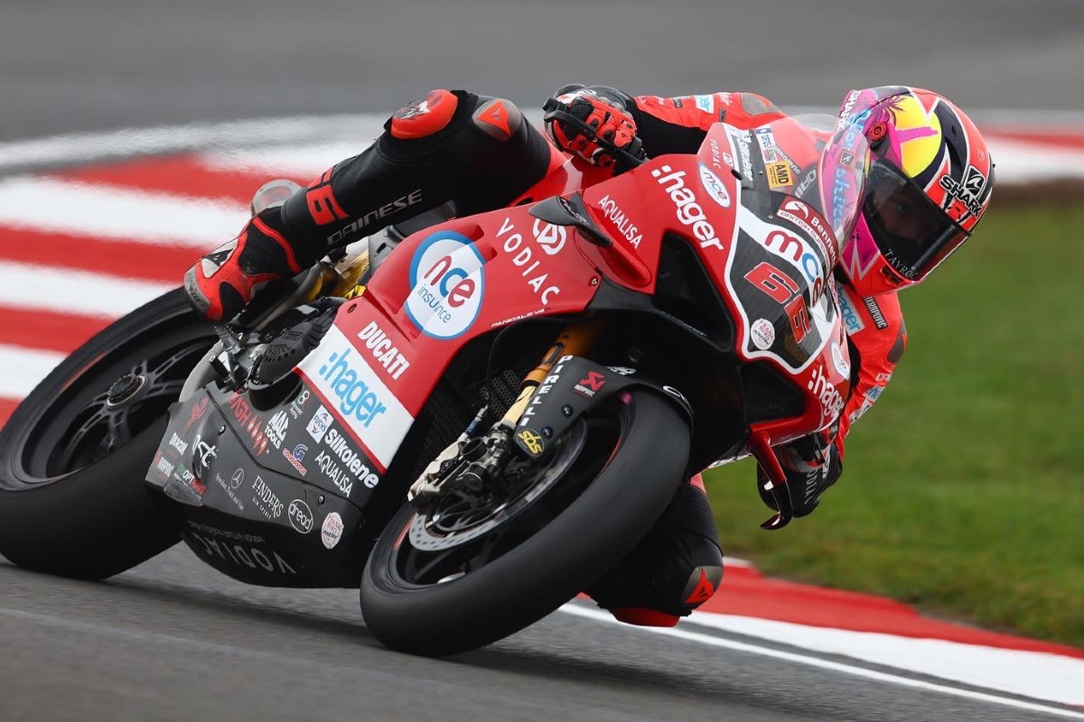 O’Halloran pole, Tom Sykes en prima fila British Superbike