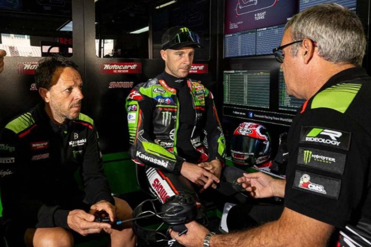 Superbike, Jonathan Rea frustrasi: “Perbedaan 18 kg antara Bautista dan saya”