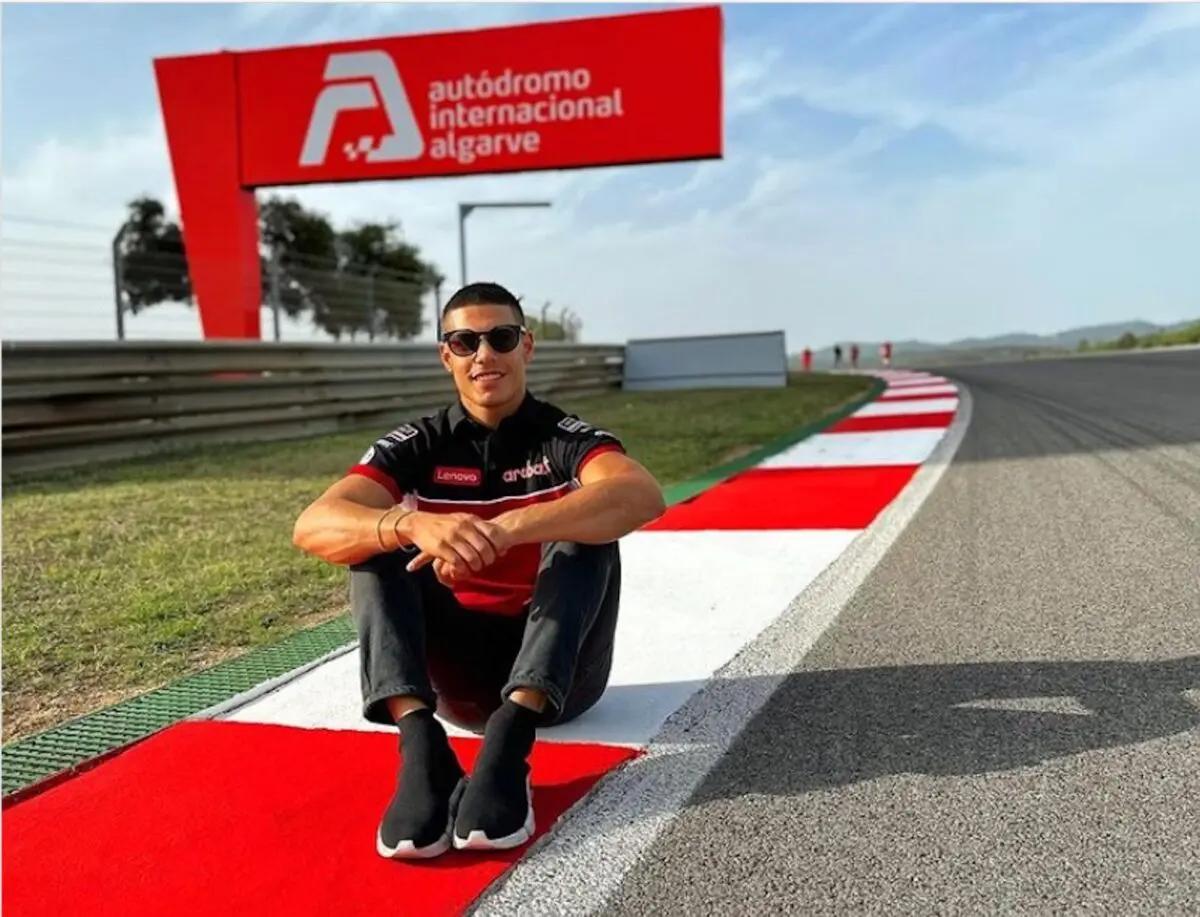 Superbike Portimao: Michel Rinaldi mở màn vũ điệu trên tàu lượn siêu tốc
