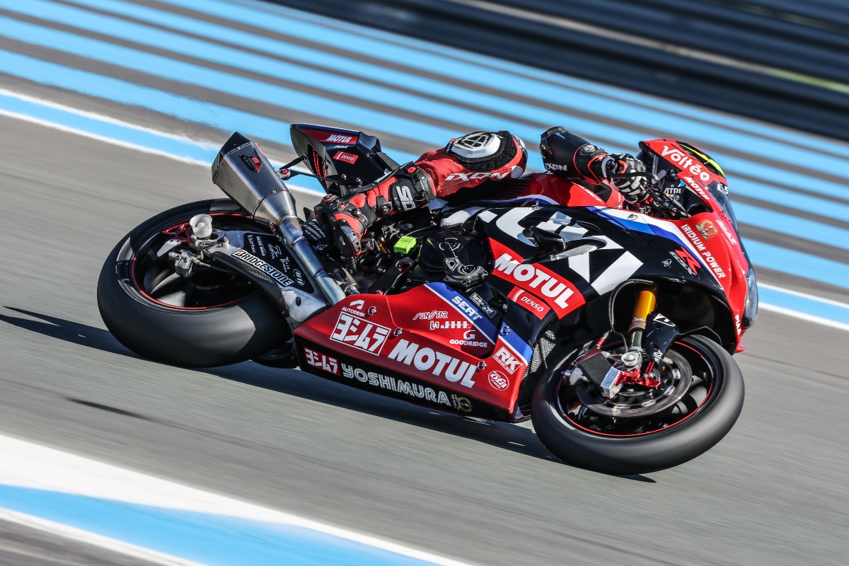 Suzuki, devant en Endurance avec le SERT et Yoshimura