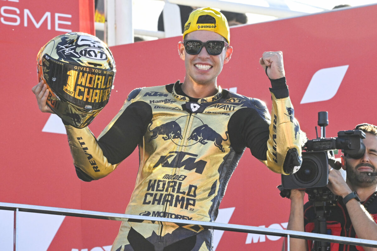 Augusto Fernandez lacrime di gioia: le retour en Moto2 vaut la classe supérieure