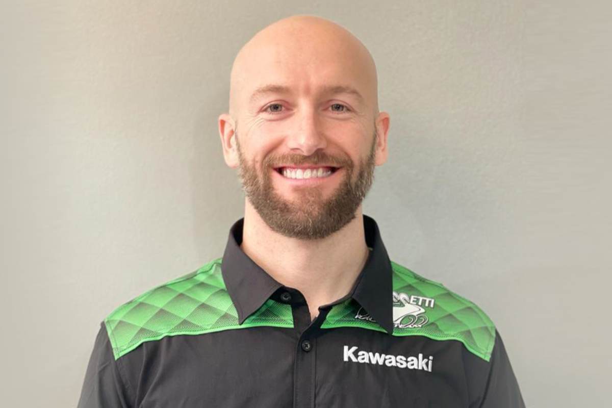 Tom Sykes est de retour dans le championnat du monde SBK : il a signé avec Kawasaki Puccetti