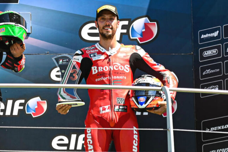 Lorenzo Zanetti double „Závodím ve vytrvalostním mistrovství světa a CIV Superbike“