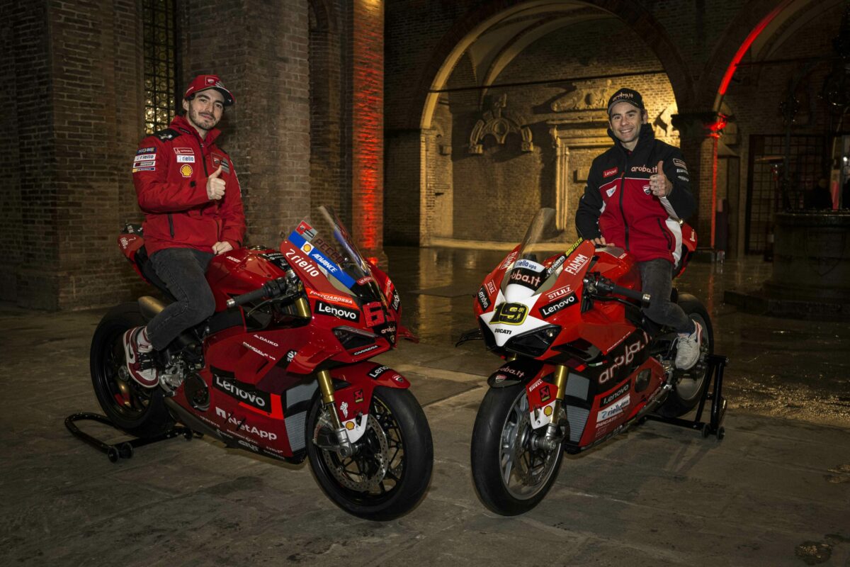 Ducati vous permet de monter sur la moto des champions : Panigale V4 2022 Replica