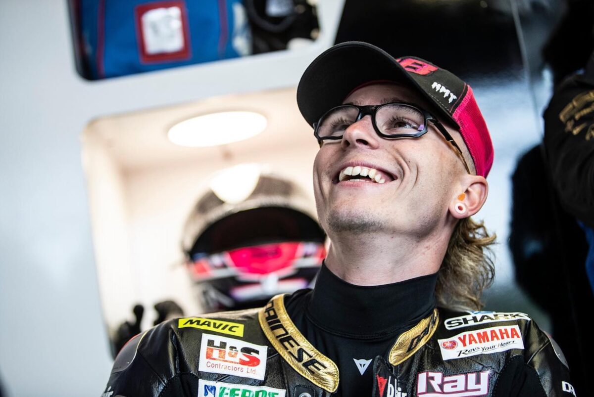 Motoxracing zet in op Britse Superbike-ster Ray “We zijn benieuwd”
